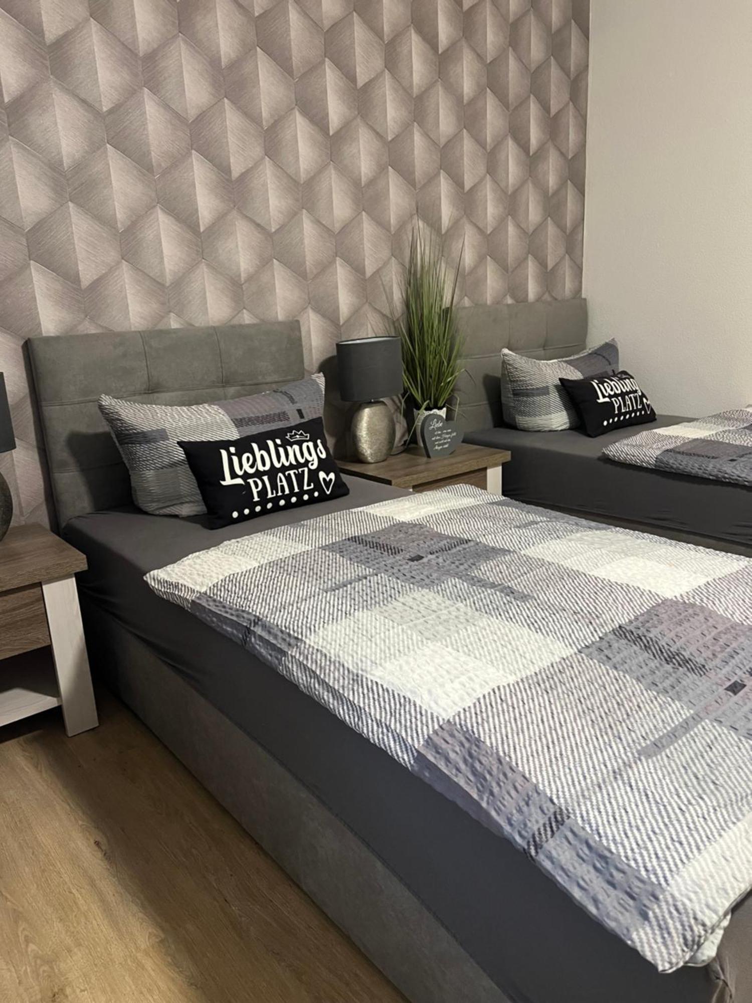 Ferienwohnung Viktoria Gotha Buitenkant foto